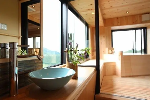 Traditional Süit (Japanese Style, Open-air Bath, Aoba)
