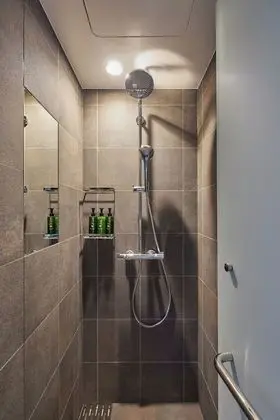 Superior İki Ayrı Yataklı Oda, 2 Tek Kişilik Yatak (Hollywood, with Shower 21sqm)