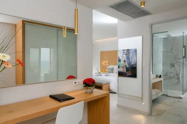 Deluxe Süit, Denize Sıfır