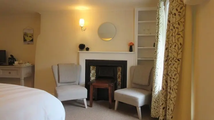 Tek Büyük veya İki Ayrı Yataklı Oda (Room One)