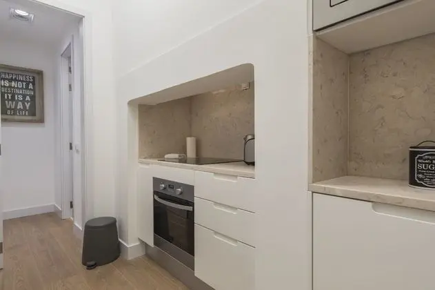 Apart Daire, 1 Büyük (Queen) Boy Yatak, Sigara İçilmez