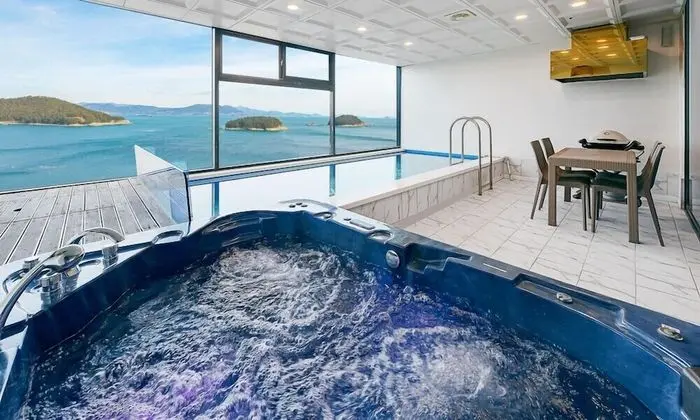 Standard Pool Villa