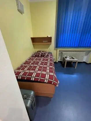 Basic Tek Büyük veya İki Ayrı Yataklı Oda