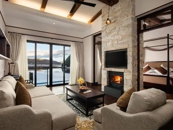 Deluxe Villa, Göl Manzaralı