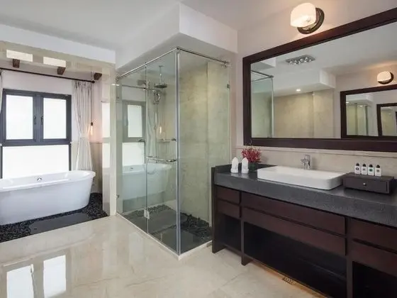 Deluxe Tek Büyük Yataklı Oda, Göl Manzaralı