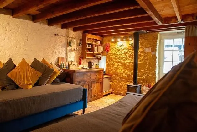 Standard Süit, Banyolu/Duşlu, Avlu Manzaralı (The Corn Room)