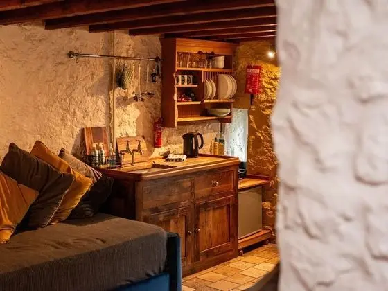Standard Süit, Banyolu/Duşlu, Avlu Manzaralı (The Corn Room)