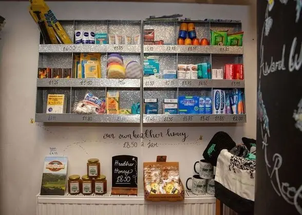 Tek Büyük Yataklı Oda, Banyolu/Duşlu (The Piggeries Room)