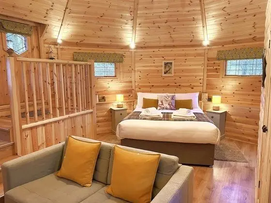 Romantic Kulübe (Owl Lodge)
