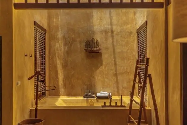 Beachfront Suite Pool Villa