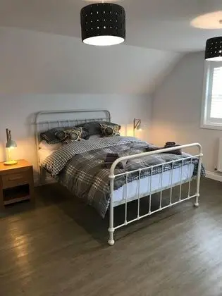 Ev (1 Bedroom)