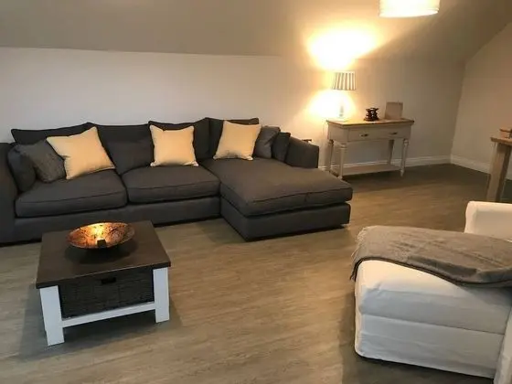 Ev (1 Bedroom)