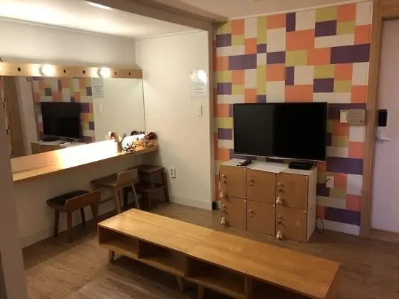Ortak Ranzalı Oda, Sadece kadınlar için (6 Person Room)