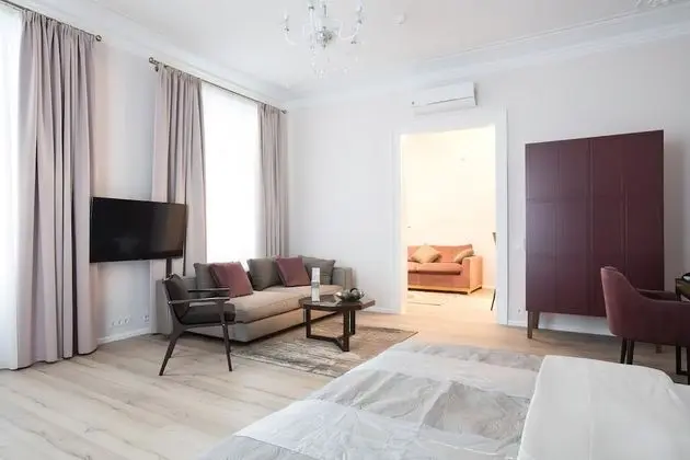 Luxury Apart Daire, 1 En Büyük (King) Boy Yatak ve Çekyat (Suite #6)