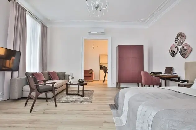 Luxury Apart Daire, 1 En Büyük (King) Boy Yatak ve Çekyat (Suite #6)