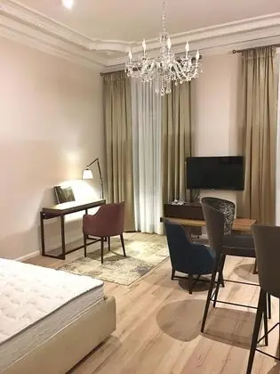 Luxury Stüdyo Süit, 1 En Büyük (King) Boy Yatak ve Çekyat (Suite #7)
