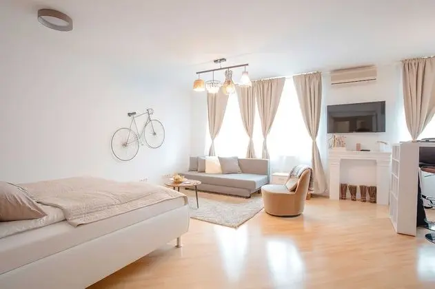 Premium Stüdyo Süit, 1 En Büyük (King) Boy Yatak ve Çekyat (Suite #1)