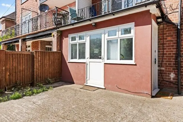 Apart Daire, Bahçe Manzaralı