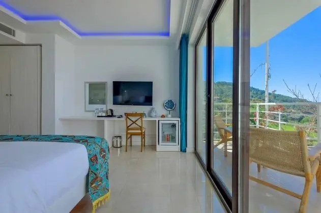Honeymoon Suite, Deniz Manzaralı, Jakuzili