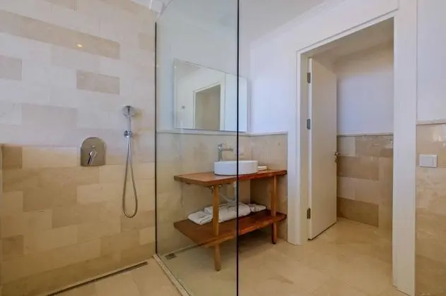 Honeymoon Suite, Deniz Manzaralı, Jakuzili
