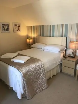 Tek Büyük veya İki Ayrı Yataklı Oda, Deniz Manzaralı (Room 7 2nd Floor)