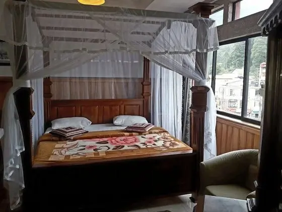 Deluxe Tek Büyük Yataklı Oda, 1 En Büyük (King) Boy Yatak, Sigara İçilmez, Dağ Manzaralı