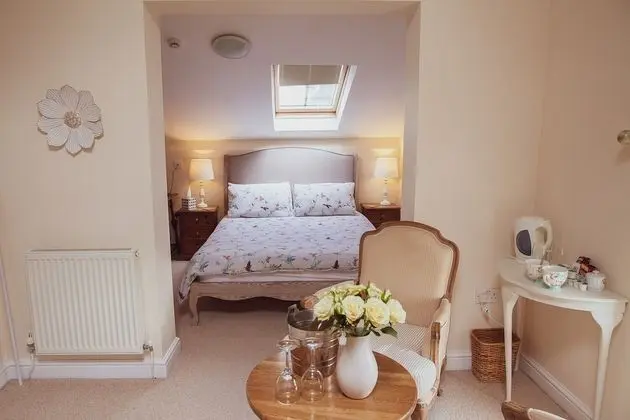 Süit, Özel Banyo (The Stables Suite)