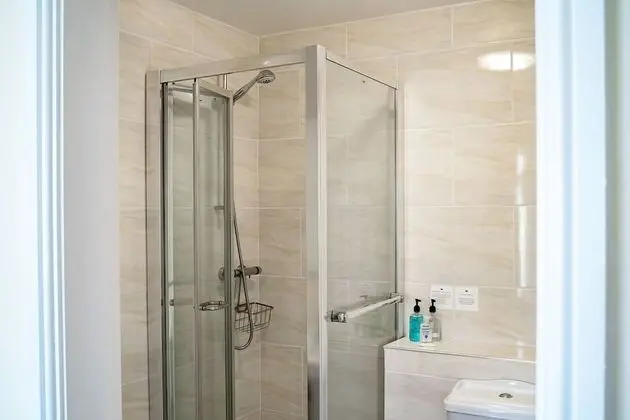Tek Büyük Yataklı Oda, Özel Banyo (The Meadow)