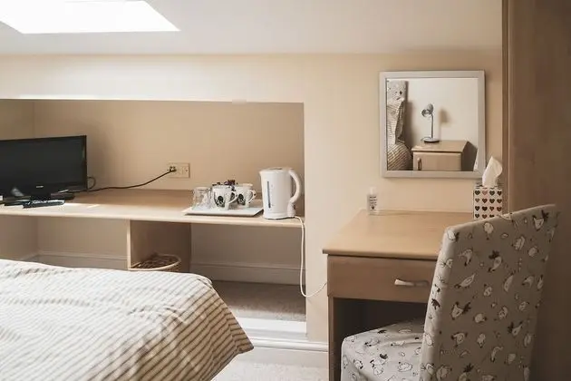 Tek Büyük Yataklı Oda, Özel Banyo (The Roost)