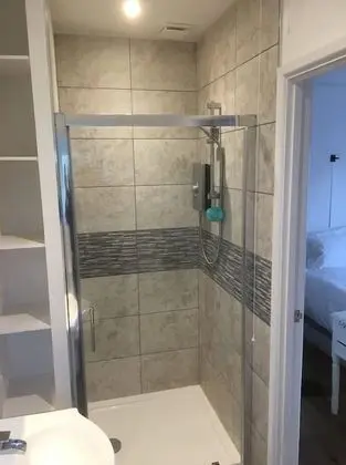 Premium Tek Büyük Yataklı Oda (1)