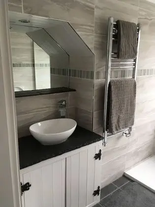Premium Tek Büyük Yataklı Oda (2)