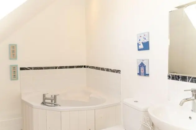 Apart Daire, Özel Banyo (7 MIn Walk To Beach )