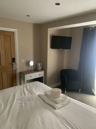 Deluxe Tek Büyük veya İki Ayrı Yataklı Oda, Banyolu/Duşlu