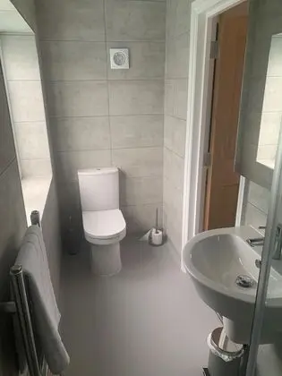 Deluxe Tek Büyük Yataklı Oda, Banyolu/Duşlu