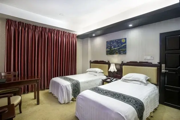 Deluxe İki Ayrı Yataklı Oda