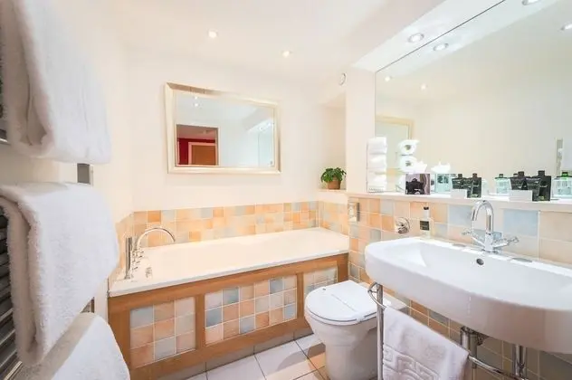 Classic Apart Daire, 2 Yatak Odası, Sigara İçilmez, 2 Banyolu (Limited View)