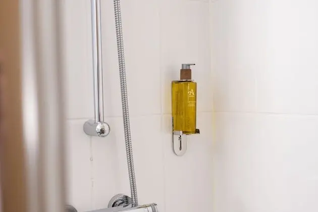 Apart Daire, Özel Banyo (AC17)