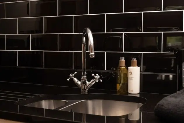 Apart Daire, Özel Banyo (AC17)