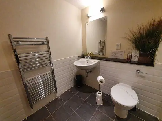 Apart Daire, Özel Banyo (AC19)