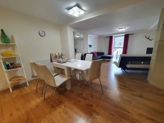 Apart Daire, Özel Banyo (AC19)