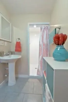 Ev (5 Bedrooms)