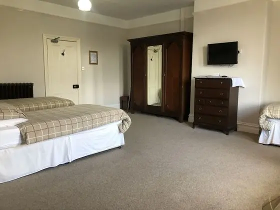 Dört Kişilik Oda, Banyolu/Duşlu (Family )