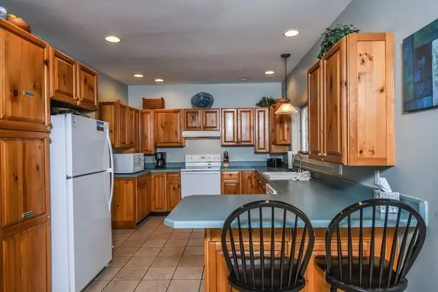 Ev, Birden Çok Yatak, Sıcak Su Havuzu