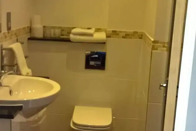 Tek Büyük Yataklı Oda
