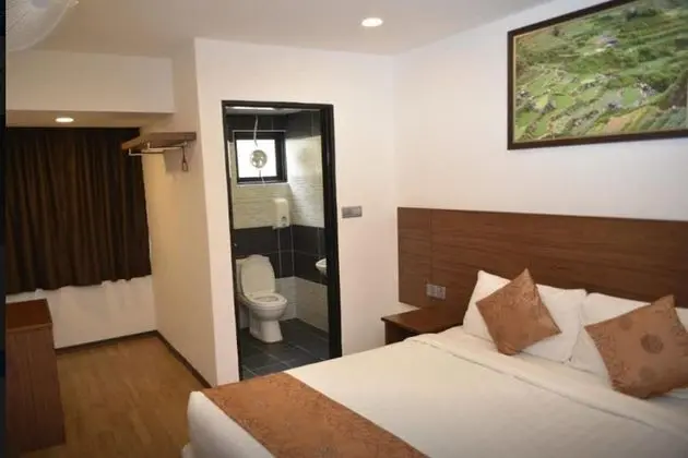 Deluxe Tek Büyük Yataklı Oda