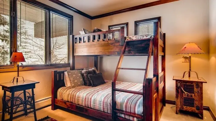 Üç Kişilik Oda, 3 Yatak Odası, Dağ Manzaralı (Highlands Slopeside Platinum)