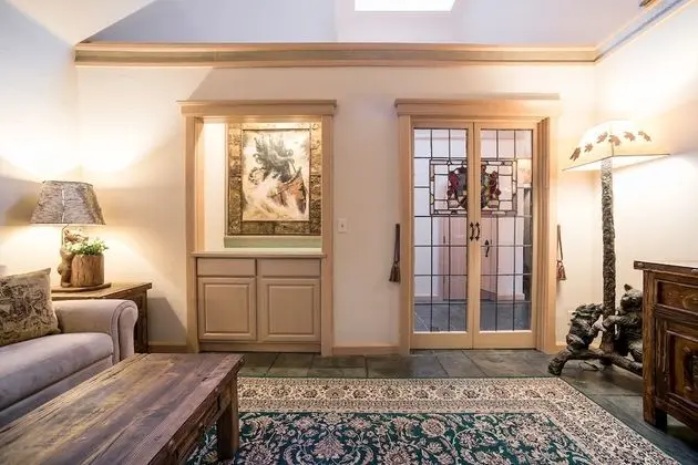 Ev, Özel Banyo, Göl Manzaralı (THE CASTLE COTTAGE)