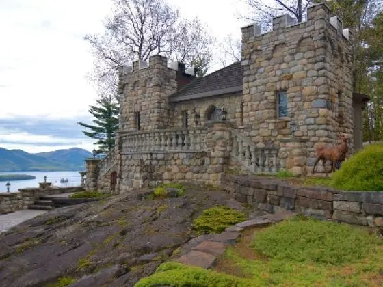 Ev, Özel Banyo, Göl Manzaralı (THE CASTLE COTTAGE)