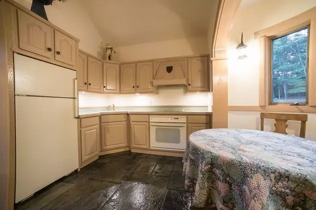 Ev, Özel Banyo, Göl Manzaralı (THE CASTLE COTTAGE)