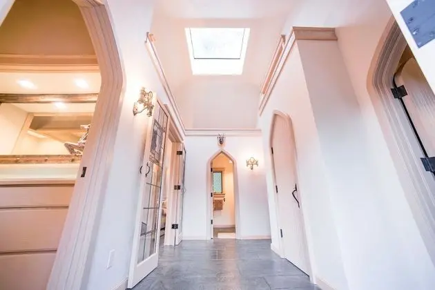 Ev, Özel Banyo, Göl Manzaralı (THE CASTLE COTTAGE)